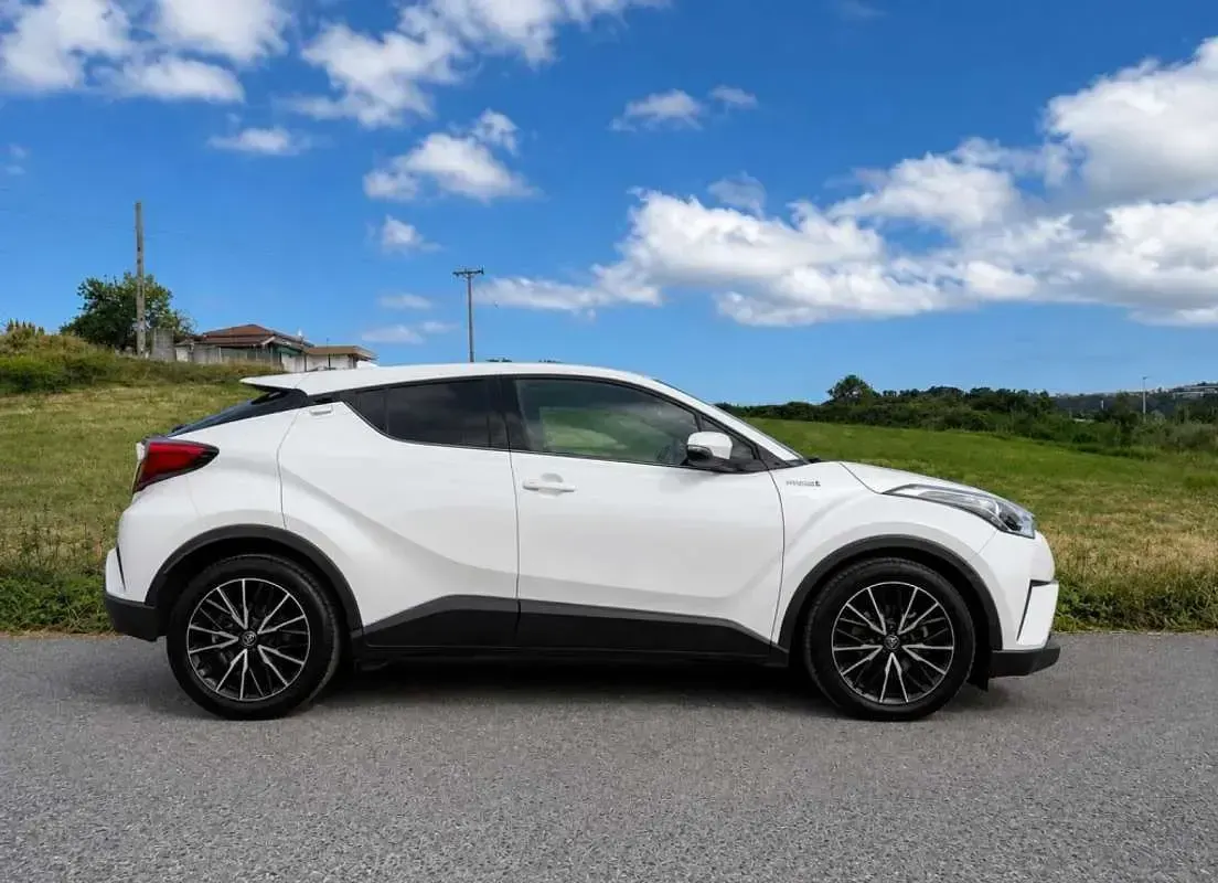 Usado Toyota C-HR Advance 122 CV (89 kW) 2018 Blanco SUV