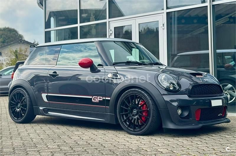 Gris / plata Usado 2013 Mini John Cooper Works Coupé Coupe | 25.900 € - Imagen 1/4