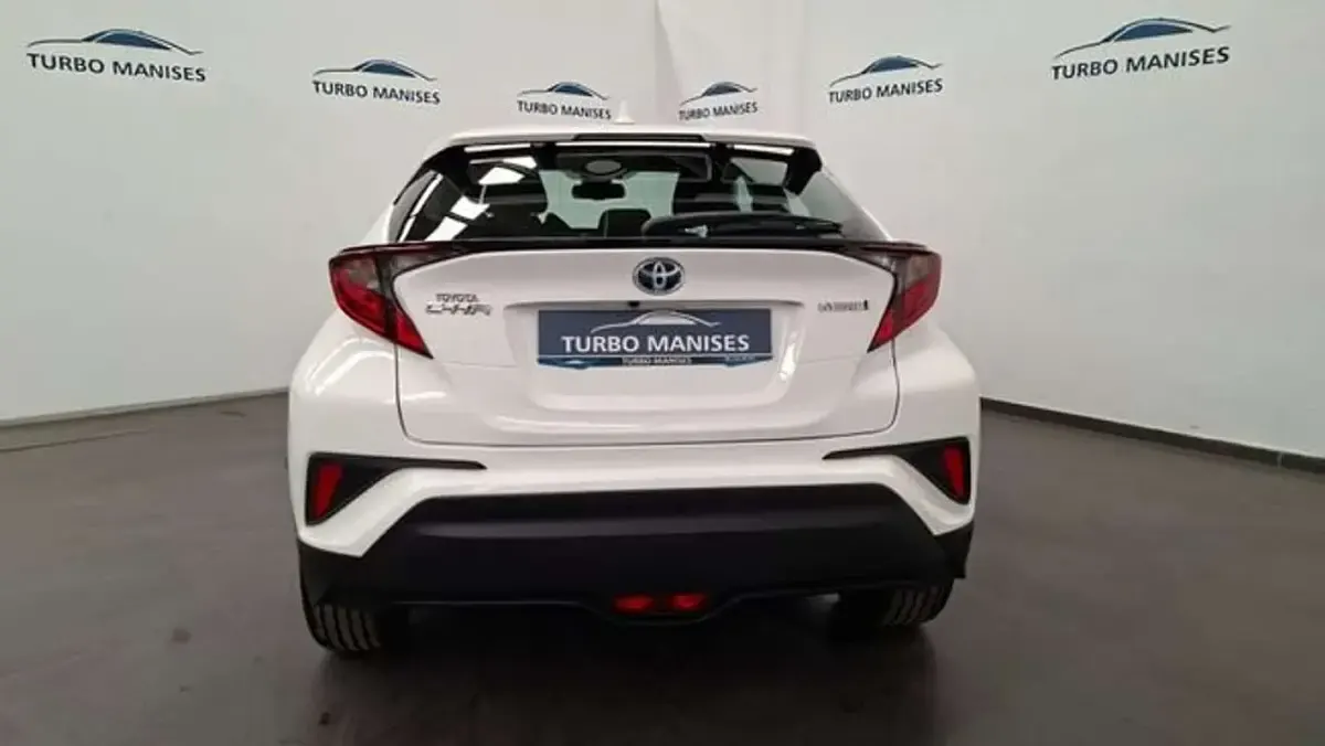 Usado Toyota C-HR Active 122 CV (89 kW) 2022 Blanco SUV
