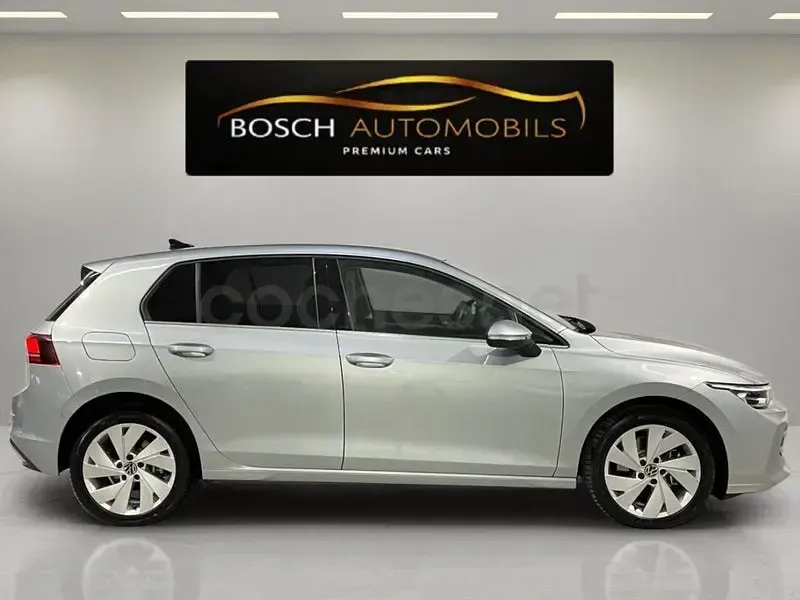 Usado VW Golf VIII Style 204 CV (150 kW) 2025 Gris / plata Berlina