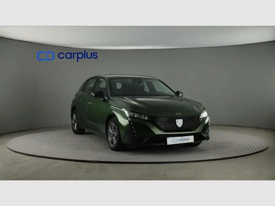 Usado Peugeot 308 Active 131 CV (96 kW) 2023 Verde Utilitario