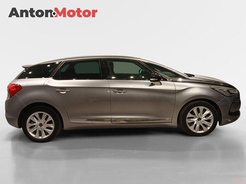 Usado DS Automobiles DS5 120 CV (88 kW) 2017 Gris / plata Utilitario