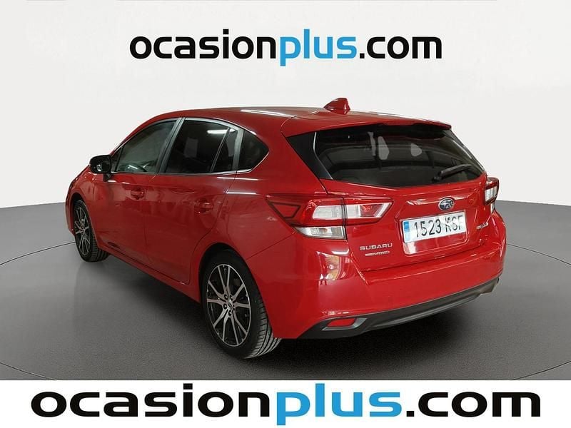 Usado Subaru Impreza 114 CV (83 kW) 2018 Rojo Utilitario