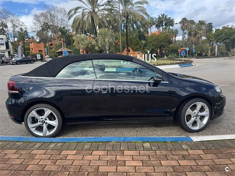 Usado VW Golf Cabriolet 105 CV (77 kW) 2012 Negro Descapotable