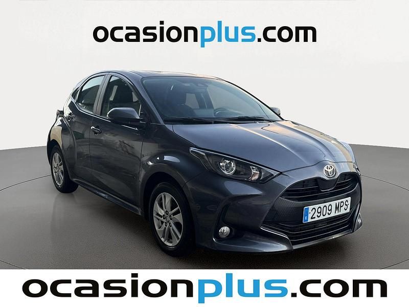 Usado Toyota Yaris Edition 125 CV (91 kW) 2024 Gris Utilitario