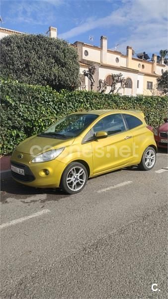 Usado Ford Ka Titanium 69 CV (50 kW) 2016 Amarillo Berlina