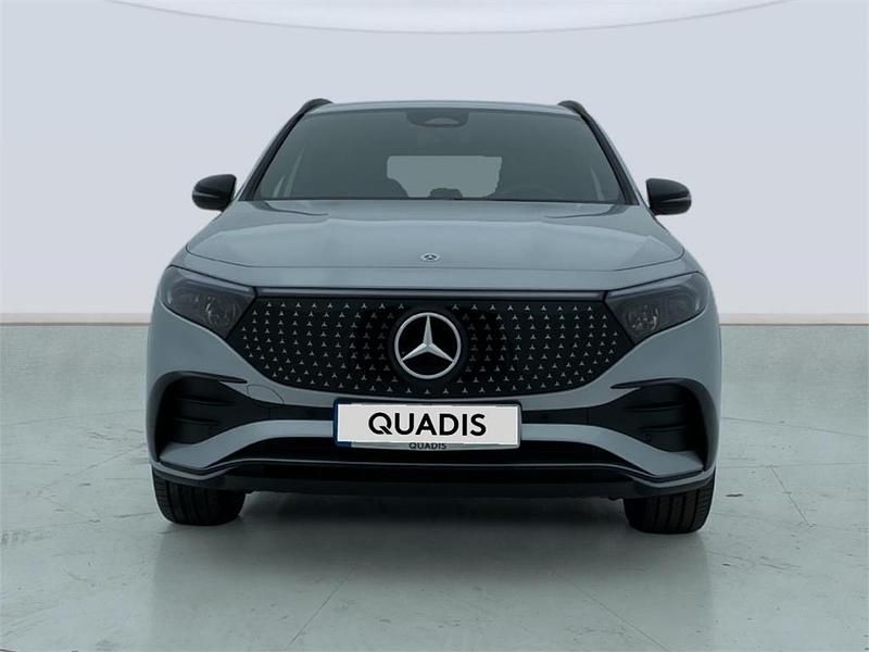 Usado Mercedes EQA250+ AMG 139 kW (190 CV) 2025 Plata hightech SUV