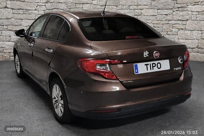 Usado Fiat Tipo Easy 95 CV (69 kW) 2016 Marrón Berlina