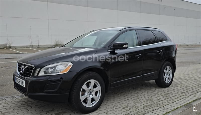 Negro Usado 2012 Volvo XC60 Summum SUV | 8700 € (Precio justo) - Imagen 1/4