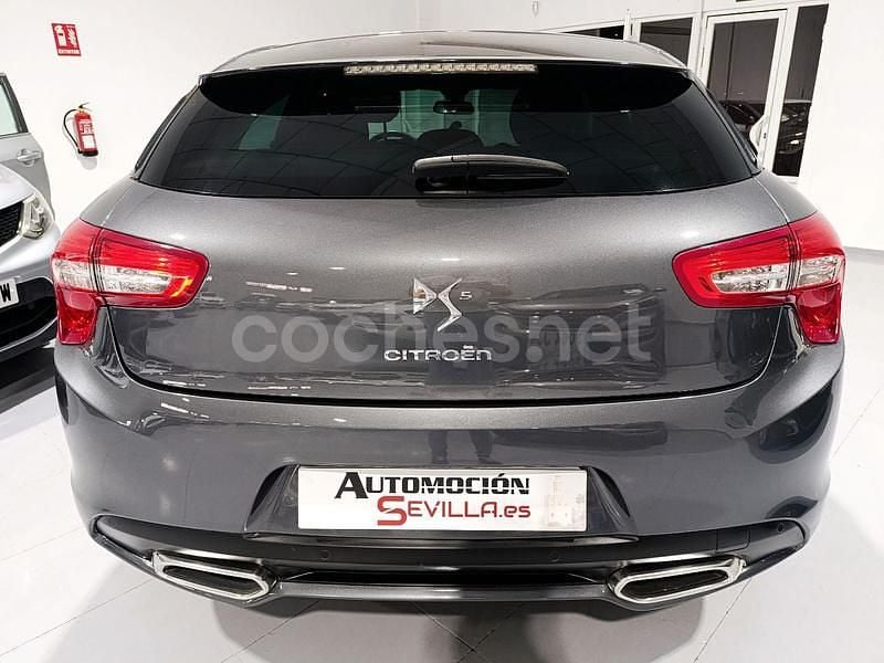 Usado Citroën DS5 114 CV (83 kW) 2014 Gris / plata Utilitario