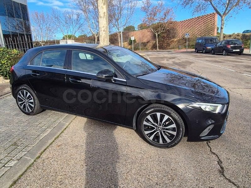 Usado Mercedes A250 218 CV (160 kW) 2021 Negro Berlina