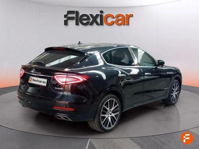 Usado Maserati Levante 275 CV (202 kW) 2018 Negro SUV