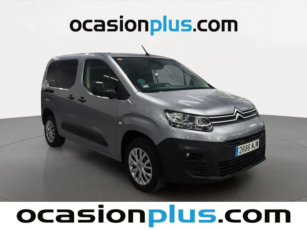 Usado Citroën Berlingo Live 102 CV (75 kW) 2023 Gris plata Monovolumen