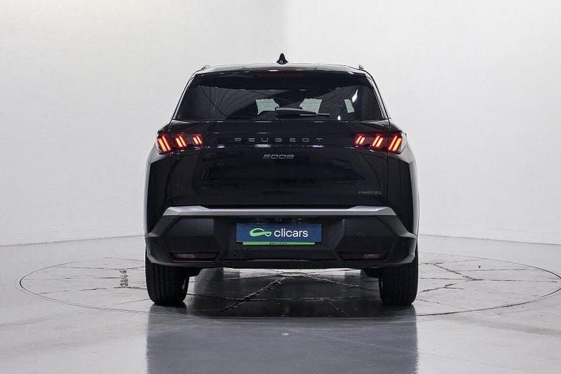 Usado Peugeot 5008 Allure 136 CV (100 kW) 2025 Negro SUV