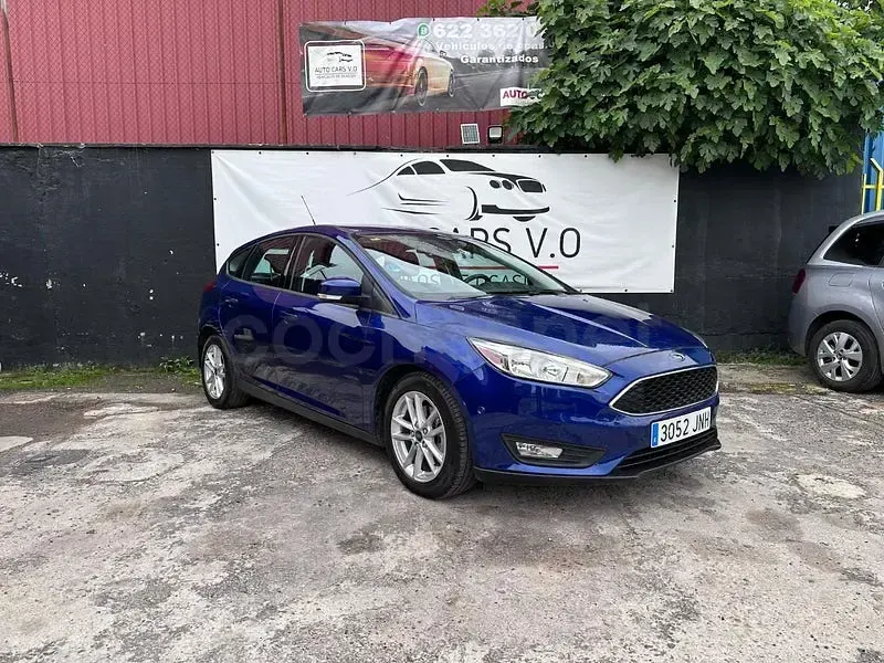 Usado Ford Focus Titanium 125 CV (91 kW) 2016 Azul Berlina