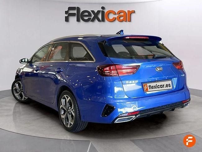 Usado Kia Ceed GT-Line 141 CV (103 kW) 2021 Azul Utilitario