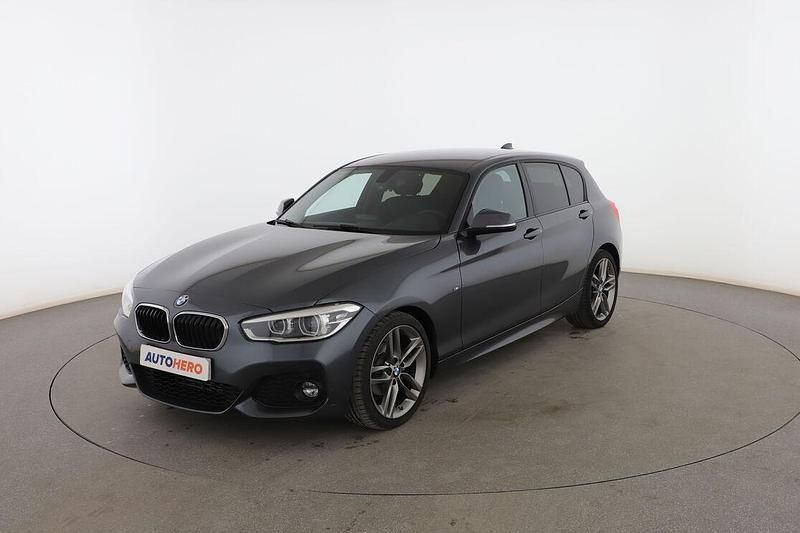 Gris Usado 2019 BMW 118 M Sport Utilitario | 23.399 € (Un poco caro) - Imagen 1/3
