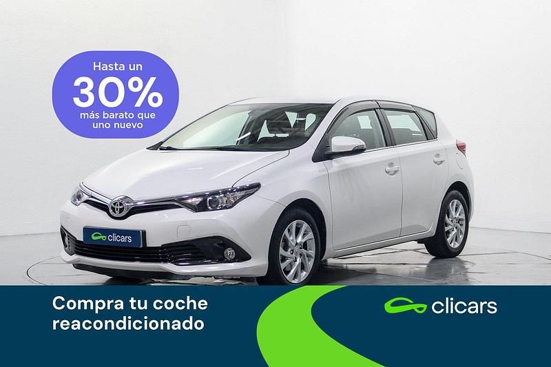 Blanco Usado 2015 Toyota Auris Active Berlina | 11.290 € (Precio justo) - Imagen 1/4