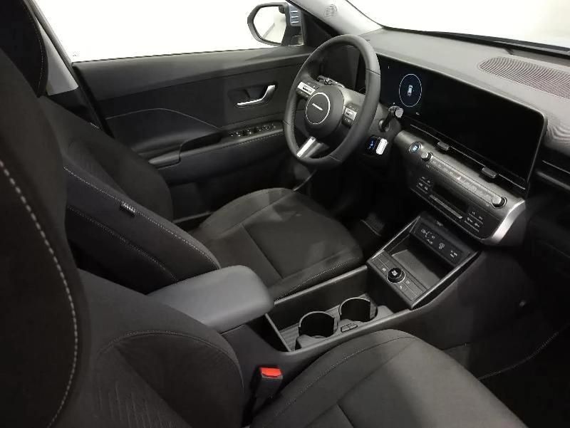 Nuevo Hyundai Kona 138 CV (101 kW) 2025 Gris/plata SUV