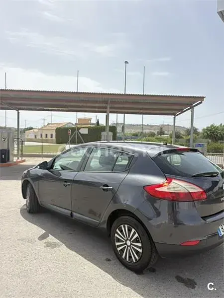 Usado Renault Mégane III 110 CV (80 kW) 2011 Negro Berlina