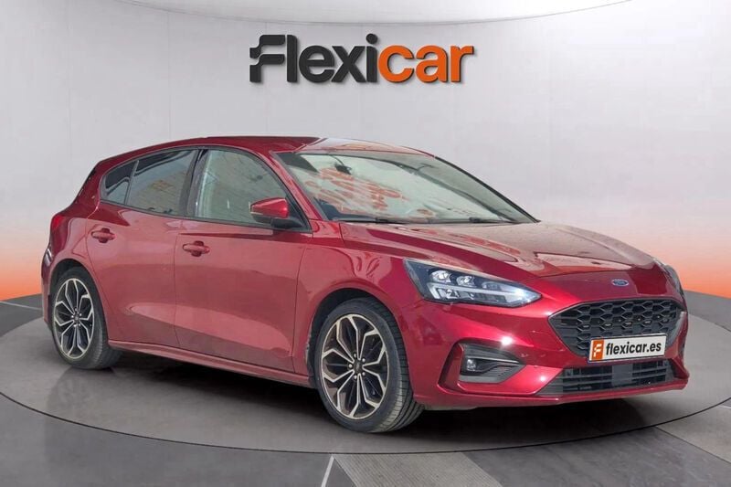 Granate Usado 2019 Ford Focus ST-Line Berlina | 14.190 € (Buen precio) - Imagen 1/4