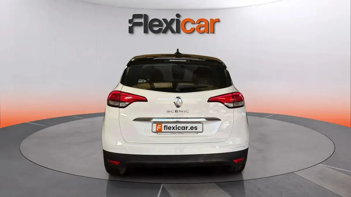 Usado Renault Scénic III Edition One 131 CV (96 kW) 2017 Blanco Monovolumen