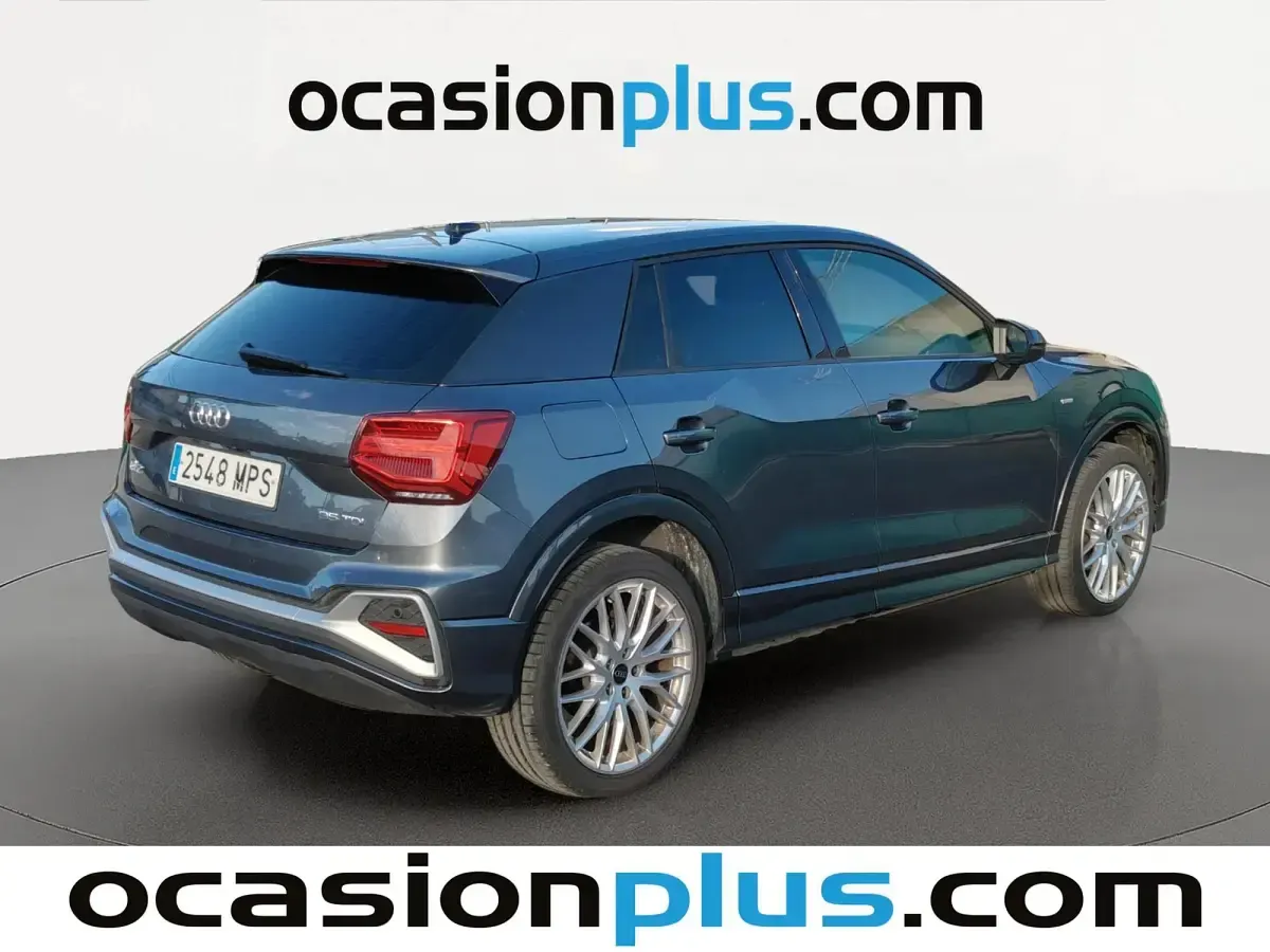 Używany Audi Q2 S-Line 150 KM (110 kW) 2024 Szary SUV