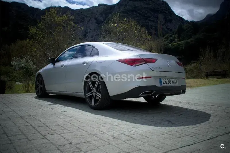 Usado Mercedes CLA180 136 CV (100 kW) 2023 Gris / plata Berlina