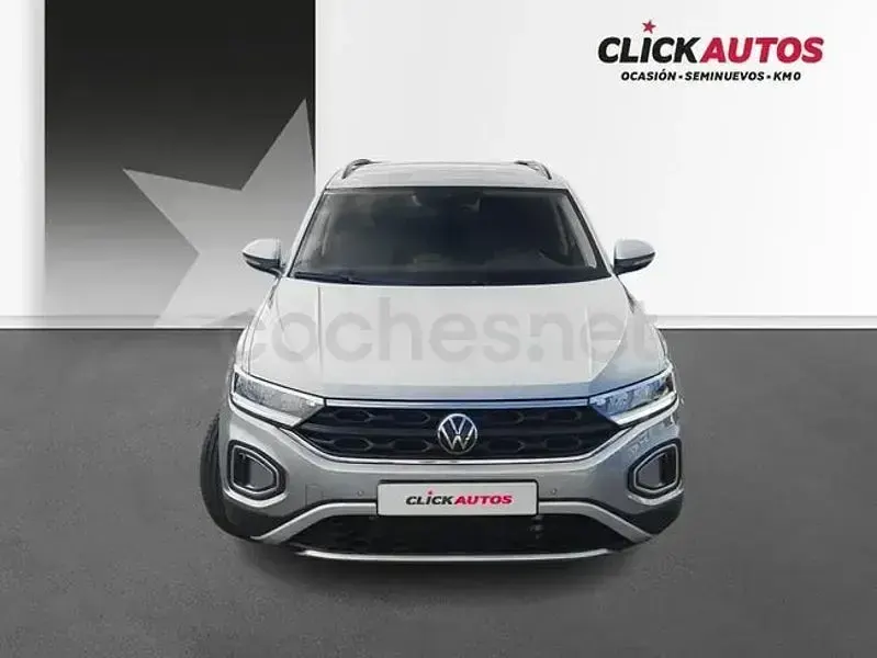 Usado VW T-Roc 115 CV (84 kW) 2025 Gris / plata SUV