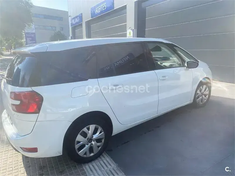 Usado Citroën Grand C4 Picasso Seduction 115 CV (84 kW) 2014 Blanco Monovolumen