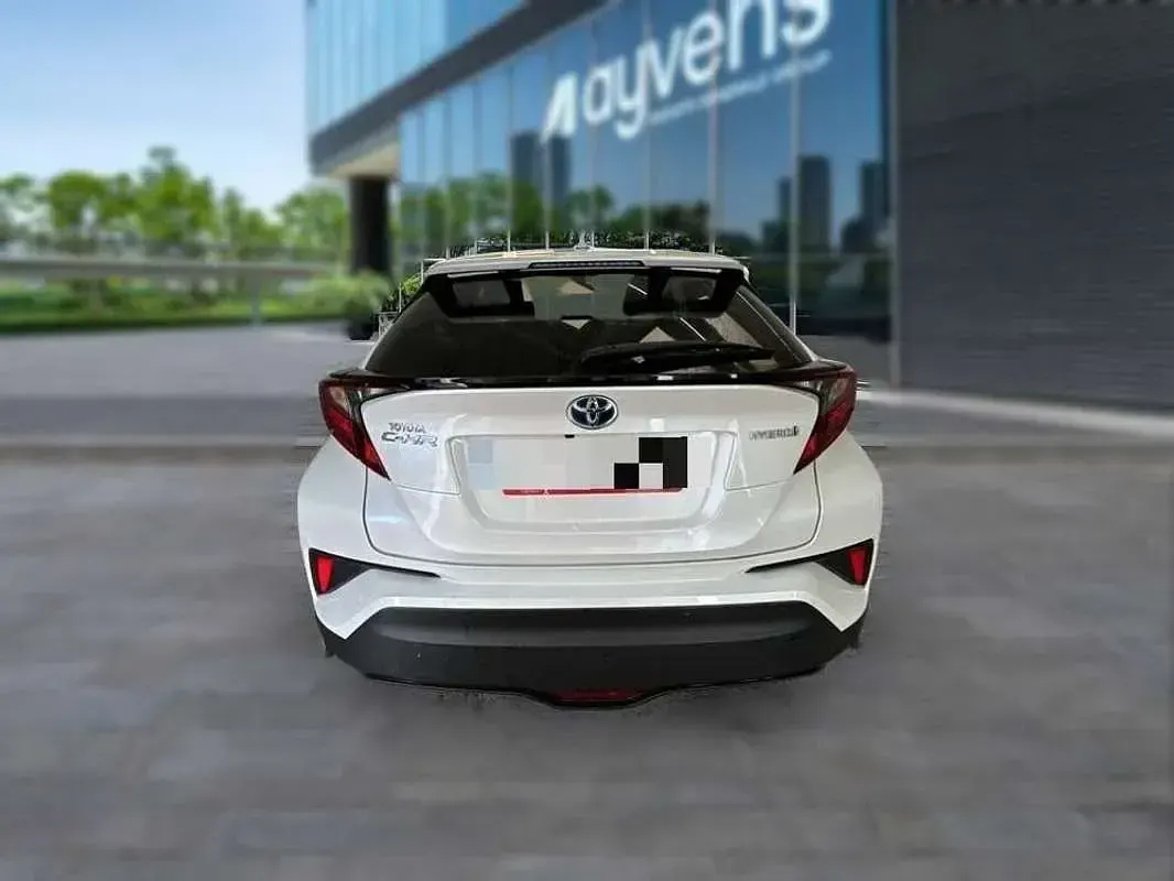 Usado Toyota C-HR+ Advance 98 CV (72 kW) 2022 Blanco SUV
