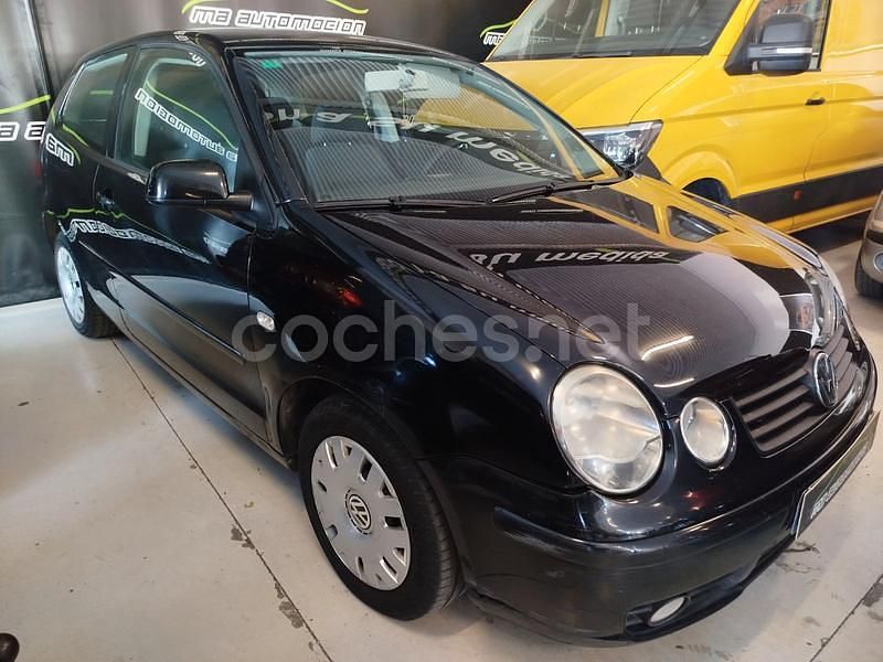 Negro Usado 2003 VW Polo Highline Berlina | 3500 € (Precio justo) - Imagen 1/4