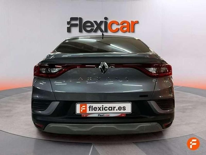 Käytetty Renault Arkana Evolution 145 HP (106 kW) 2023 Harmaa Katumaasturi