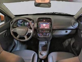 Usado Dacia Spring Expression 33 kW (45 CV) 2023 Plata Utilitario