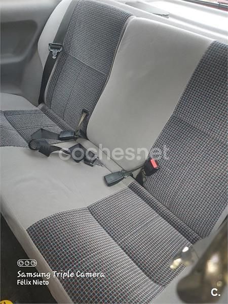 Usado Ford Sierra 118 CV (86 kW) 1991 Rojo Berlina