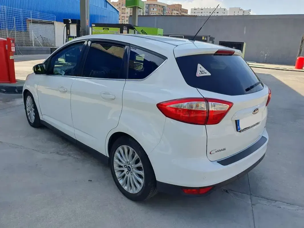 Usado Ford C-MAX Titanium 125 CV (91 kW) 2015 Blanco Monovolumen