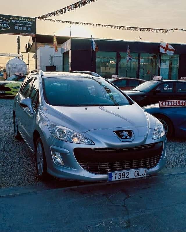 Usado Peugeot 308 SW Sport 120 CV (88 kW) 2009 Plateado Familiar