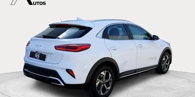 Usado Kia XCeed 101 CV (74 kW) 2024 Blanco SUV