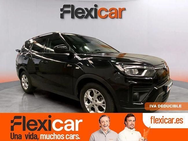 Negro Usado 2023 Ssangyong (KGM) Tivoli SUV | 14.990 € (Precio justo) - Imagen 1/4