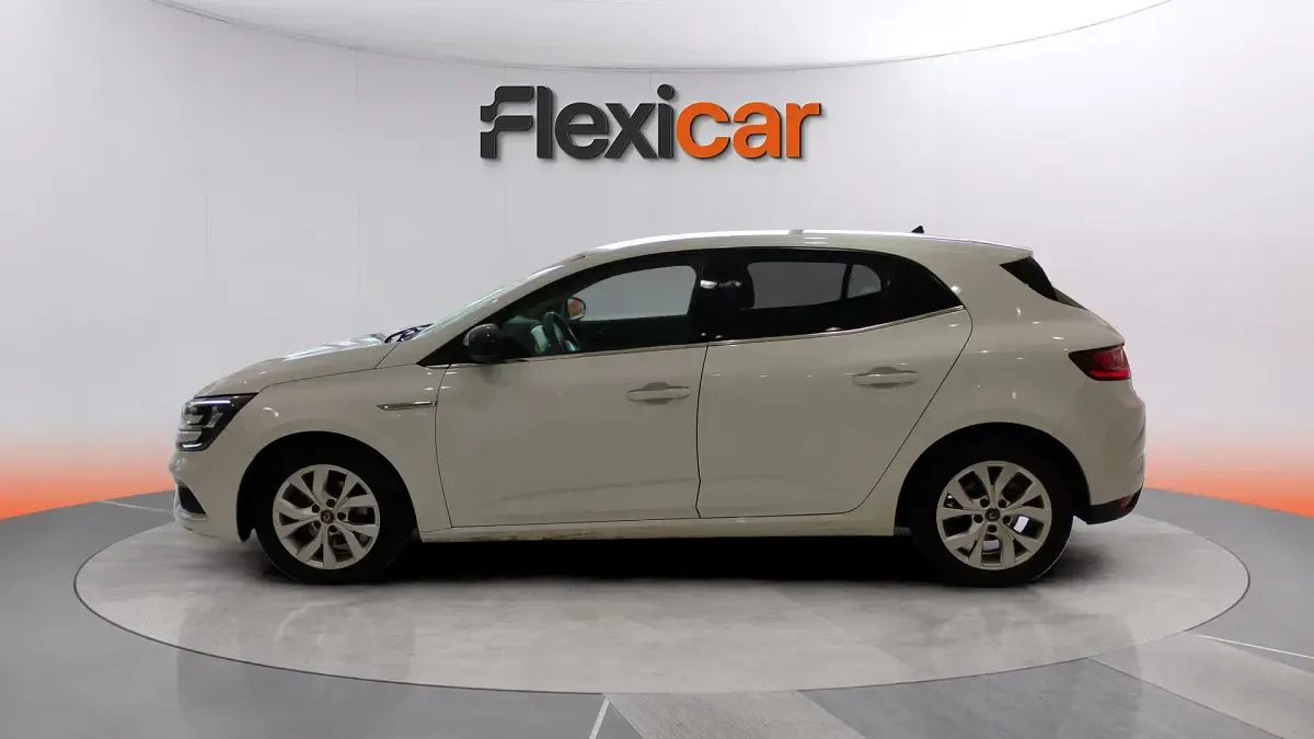 Usado Renault Mégane LIMITED 116 CV (85 kW) 2020 Blanco Berlina