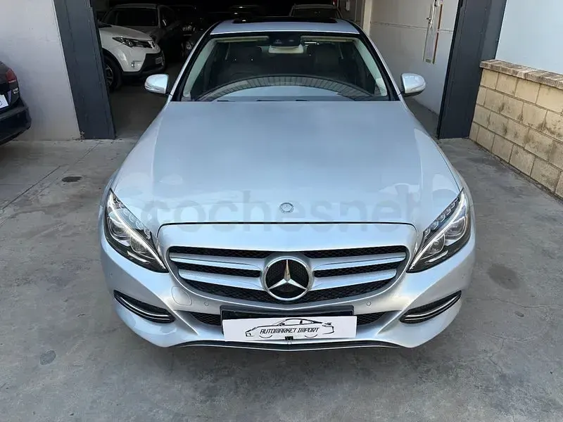 Usado Mercedes C220 Avantgarde 170 CV (125 kW) 2014 Gris / plata Berlina