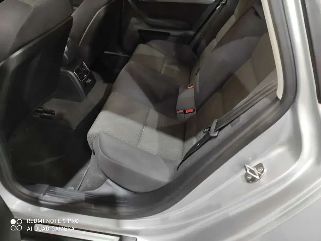 Usado Audi A6 170 CV (125 kW) 2010 Gris Berlina