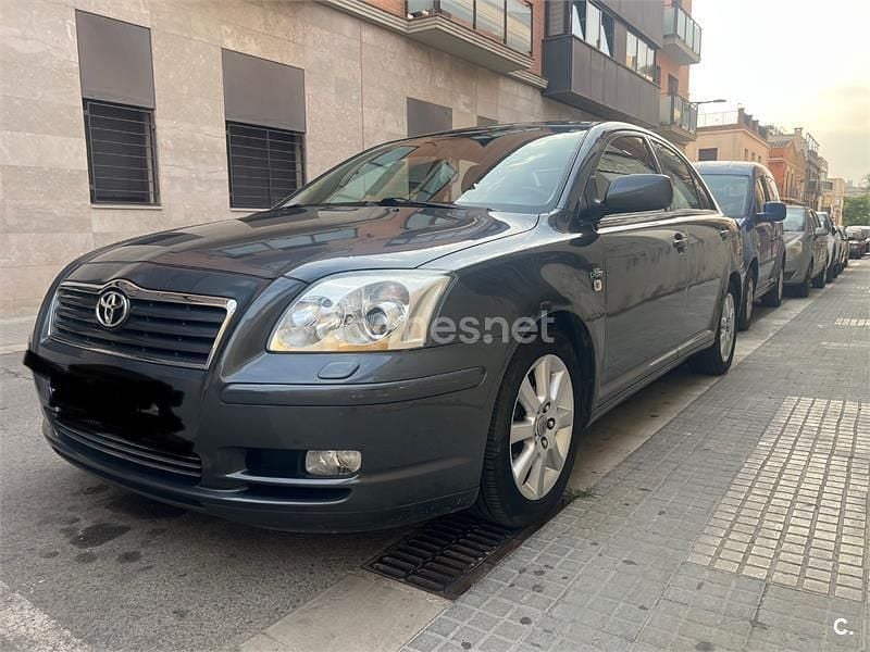 Gris / plata Usado 2005 Toyota Avensis Executive Berlina | 5800 € (Precio justo) - Imagen 1/4