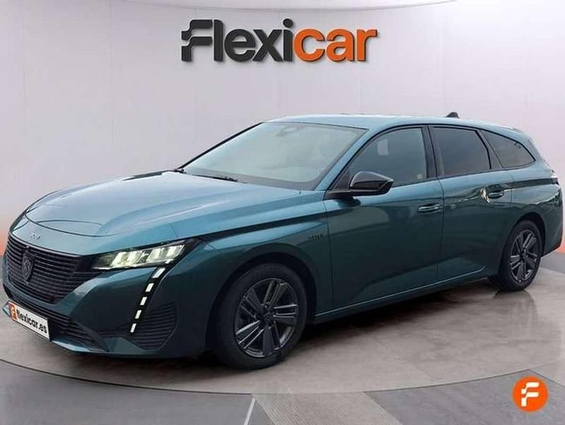 Usado Peugeot 308 Style 131 CV (96 kW) 2024 Verde Utilitario