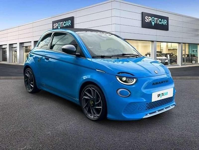 Usado Abarth 500C Turismo 114 kW (155 CV) 2024 Azul Descapotable