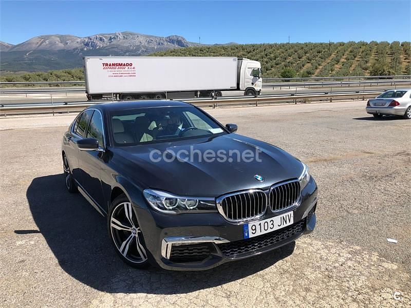 Gris / plata Usado 2016 BMW 730 Berlina | 22.000 € (Precio justo) - Imagen 1/4