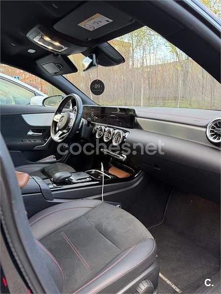 Usado Mercedes CLA250e 218 CV (160 kW) 2023 Negro Berlina
