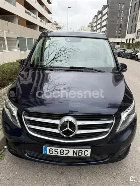 Usado Mercedes V250 AMG Edition 1 190 CV (139 kW) 2015 Azul Monovolumen