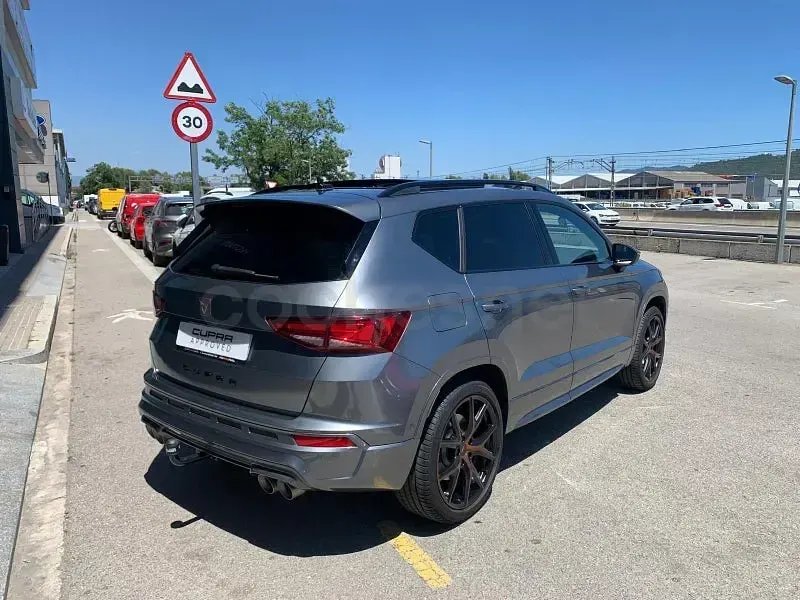 Usado Cupra Ateca VZ 300 CV (220 kW) 2023 Gris / plata SUV