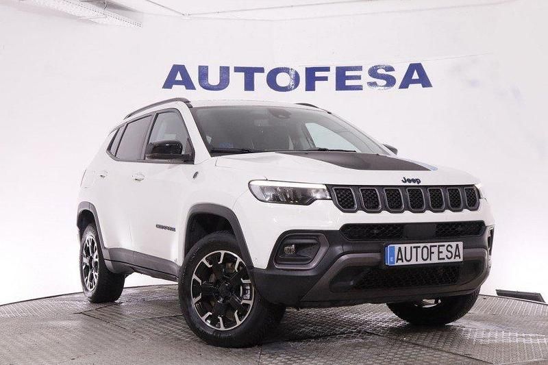 Usado Jeep Compass Trailhawk 240 CV (176 kW) 2024 Blanco SUV